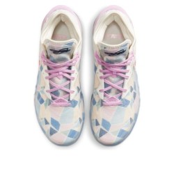 Nike LeBron 18 - Design Actuel Performant