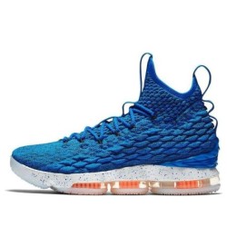 Nike LeBron 15 - Maîtrise Technique Absolue
